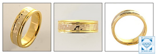 YELLOW GOLD AND WHITE GOLD HAMMERED BAND