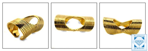 MODERN AND CHIC HAND MADE  YELLOW GOLD RING